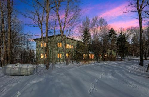 Walker Maison | Spacious 8-Br Leech Lake Retreat with Game Room