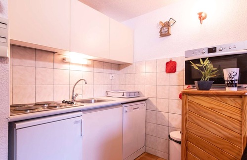 Saint-Lary-Soulan Appartement | Spacious 8-Person Apartment in Saint Lary, Near Ski Lifts & Hot Springs, Pet-Friendly