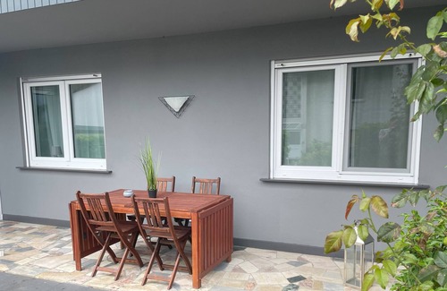 Kleinbreitenbach Appartement | Spacious 80 m² vacation apartment with terrace for 4 people
