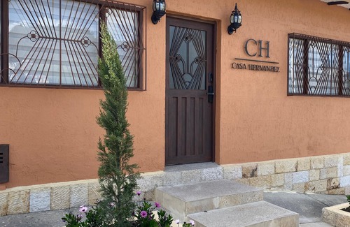 La Calera Maison | Spacious 9-bedroom house in wonderful La Calera with WiFi