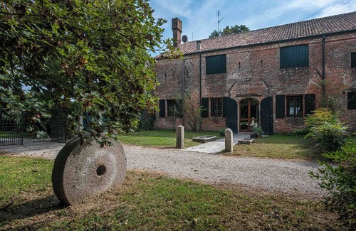 San Pietro Viminario Villa | Spacious 9-AC-bedroom villa 500mq near Venice