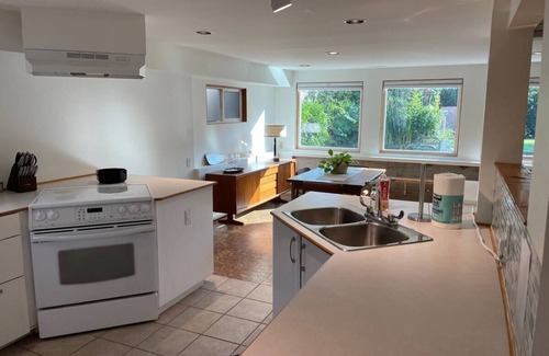 Sidney Maison | Spacious Accessibility Suite