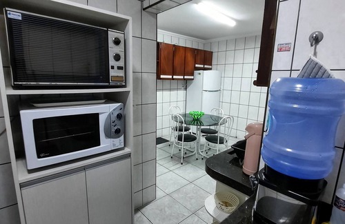 Itapema Appartement | Spacieux, spacieux, appartement bien situé et marcher dans le sable