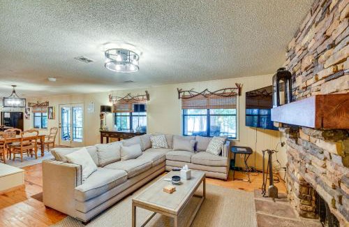 Alexander City Maison | Spacious Alexander City Retreat with Private Dock!
