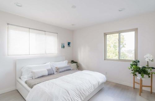 La Mesa Maison | Spacious and Bright 5-Bedroom Oasis Pool and Yard