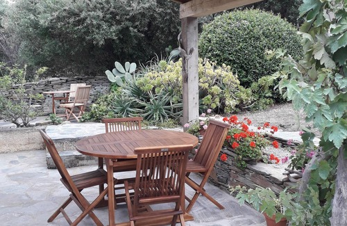 Centuri Appartement | Spacious and bright apartment 200m from the sea at the tip of Cap Corse.