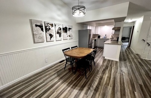 Coralville Maison | Spacious and Bright 3 Bedroom, 2 Bath Townhome Conveniently Located!