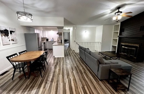Coralville Maison | Spacious and Bright 3 Bedroom, 2 Bath Townhome Conveniently Located!