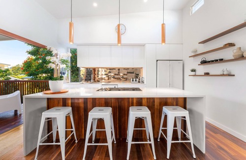 Yeronga Maison | Spacious and close to everything.