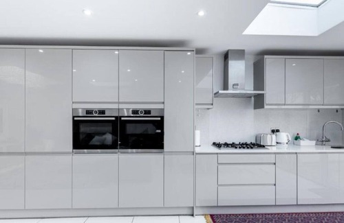 Loxford Maison | Spacious and comfortable 6BDR house