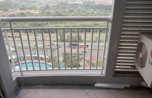 Panunggangan Utara Appartement | Spacious and Elegant 3BR at Great Western Apartment