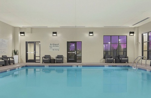 Macon Maison | Spacious and Fantastic Room! With Free Breakfast