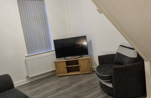 Barrow-in-Furness Maison | Spacious and Modern Town House close to The Lake District