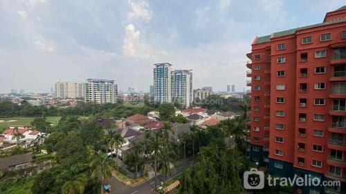 Pondok Indah Appartement | Spacious and Homey 2BR at Nuasa Hijau Pondok Indah Apartment By Travelio