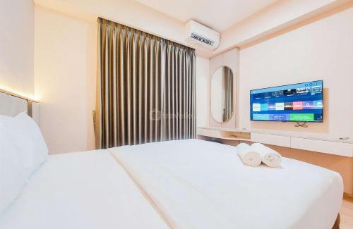 Bumi Serpong Damai Appartement | Spacious and Homey 3BR at Sky House BSD Apartment By Travelio