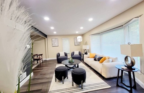 Willowbrook Maison | Spacious and Inviting