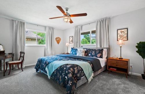 Strongsville Maison | Spacious and Luxury Designed Ranch with Game Room