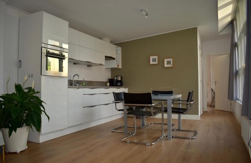 Warmond Appartement | Spacious and modern apartment Warmond