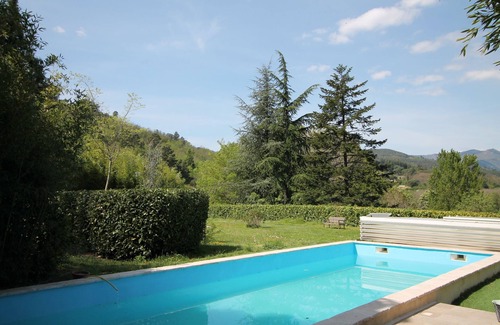 Lasalle Maison | Hôtel Particulier, grande espace avec piscine dans la Parc National des Cévennes