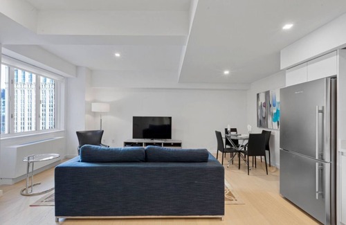 Battery Park City Copropriété | Spacious and Stylish Accommodation in the Heart of Lower Manhattan
