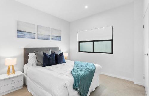 Bulimba Appartement | Spacious and Superb 3-bed Apartment