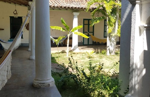 Choroni Maison | Spacious antique 18th century house house with AC, WiFi in Choroni