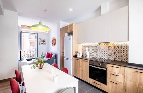 Morvedre Appartement | Spacious Apartment with City View