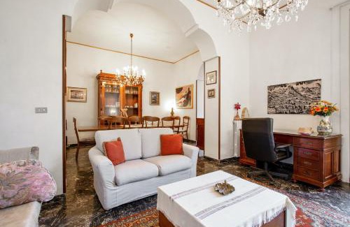 Cava de' Tirreni Appartement | Spacious Apartment in Cava de' Tirreni with Mountain View.