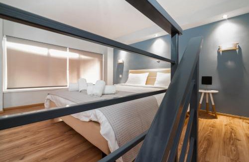 Argyroupoli Appartement | Spacious apartment-600m from the subway