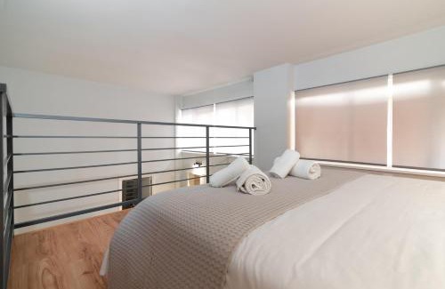 Argyroupoli Appartement | Spacious apartment-600m from the subway