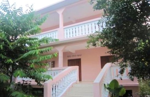 Bandrele Appartement | Spacious apartment in Bandrele with terrace, BBQ