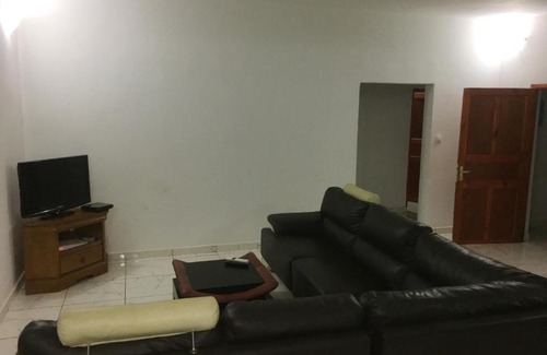 Bandrele Appartement | Spacious apartment in Bandrele with terrace, BBQ