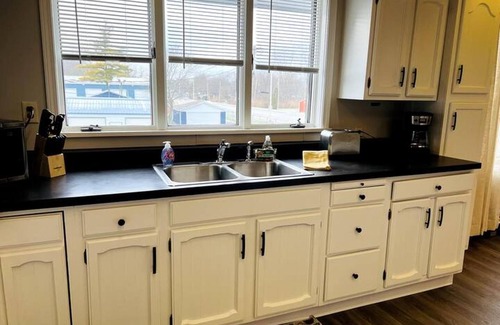Gary Appartement | Spacious Apartment Near 80/94 Close to Whiting