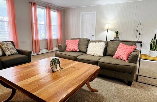 Gary Appartement | Spacious Apartment Near 80/94 Close to Whiting