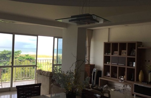 Ilheus Appartement | Spacious apartment! Noble seafront area!