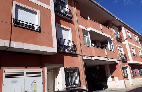 Membrilla Appartement | Spacieux appartement de 120 Mtrs, avec 3 chambres, 2 salles de bains, garage, très central