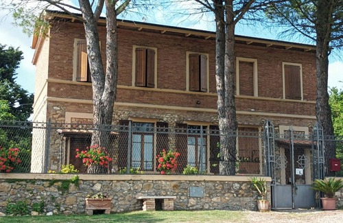 Simignano Maison | Spacious apartment strategically located for visiting Siena and province