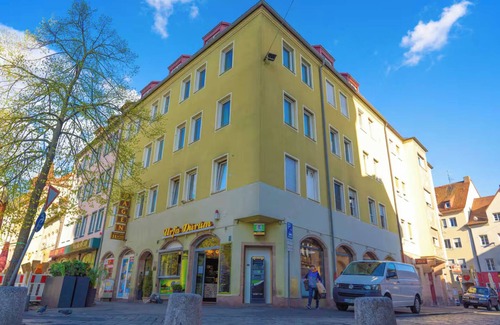 Mitte Appartement | Spacious apartment with barbecue terrace in the heart of the historic old town