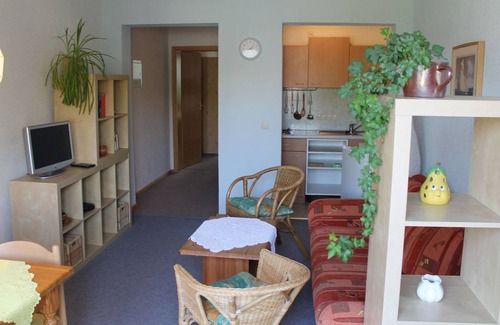 Meschendorf Appartement | Amplio apartamento con jardín en Rerik