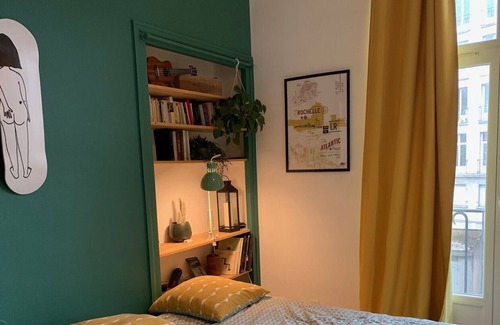 Dobree-Bon Port Appartement | Spacious apartment with balcony