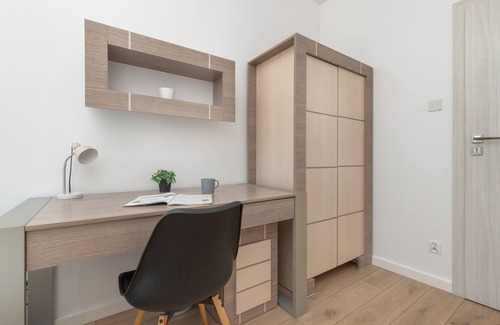 Piecki-Migowo Appartement | Spacious Apartment with Parking | Gym | Smart TV | Remote working | WiFi
