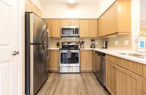 Waltham Appartement | Spacious Apt with Private Balcony