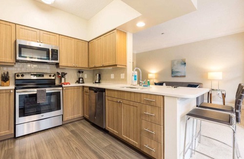 Waltham Appartement | Spacious Apt with Private Balcony