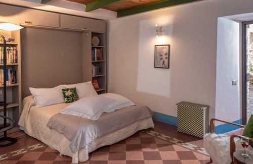 Spoleto Appartement | Spacious Artist's Home with Ancient Roman Walled Garden