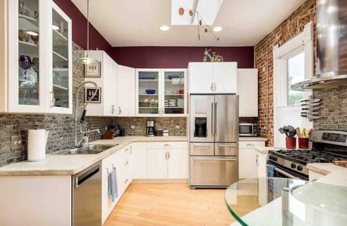 Five Points Maison | Spacious Artist’s House in the middle of Denver