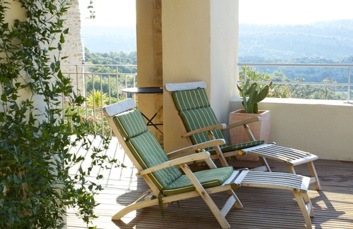 Saint-Chinian Maison | Grande maison, piscine privée, chauffable, terrasse couverte et de belles vues