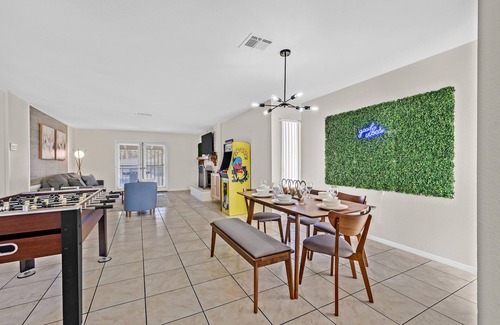 Spring Valley Maison | Spacious Backyard w/ Entertainment. Pool + Fire Pit & Pet Friendly!