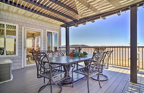 Baneberry Maison | Spacious Baneberry Home with Lake Douglas Views!