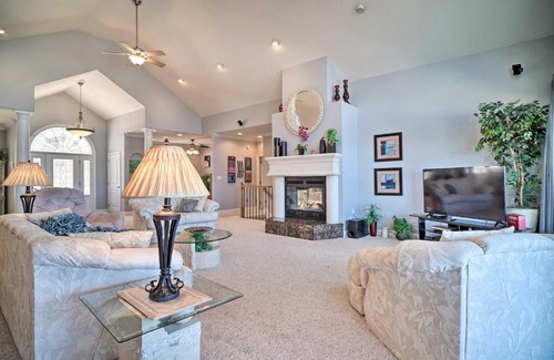 Baneberry Maison | Spacious Baneberry Home with Lake Douglas Views!