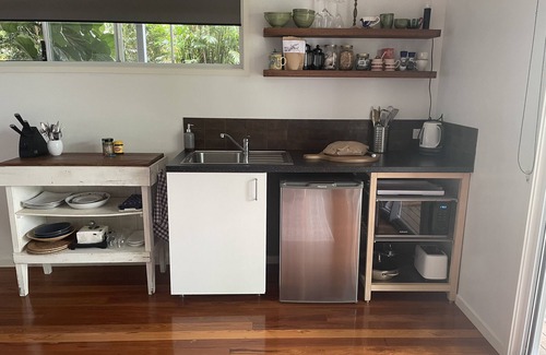 Bangalow Appartement | Appartement spacieux à Bangalow pour des séjours courts et longs.
